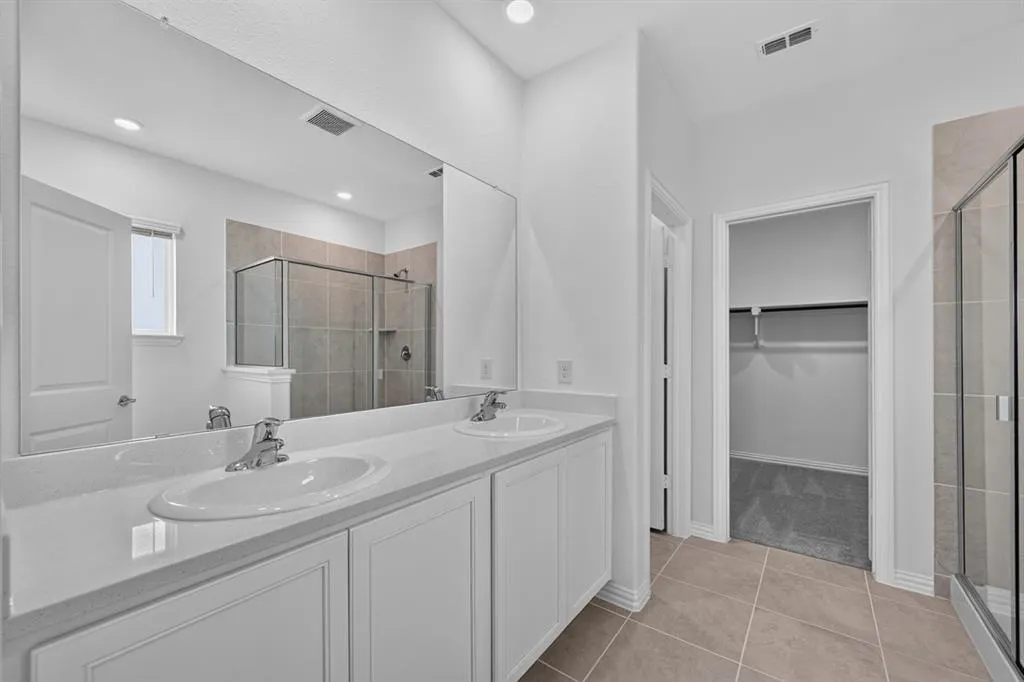 2636 Glacier Road