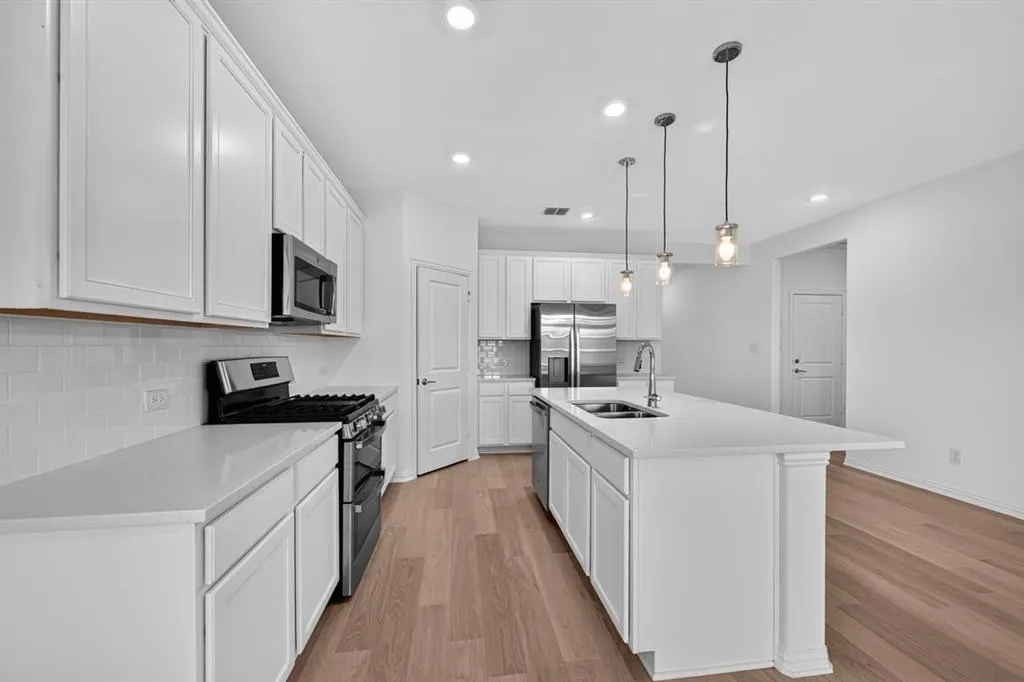 2636 Glacier Road