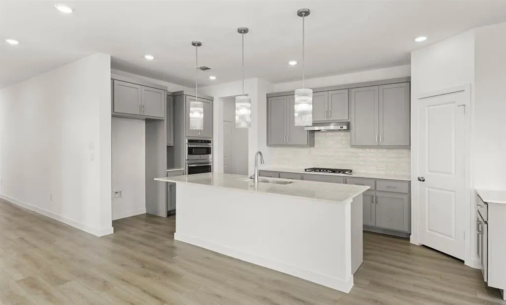 4317 Bellflower Lane