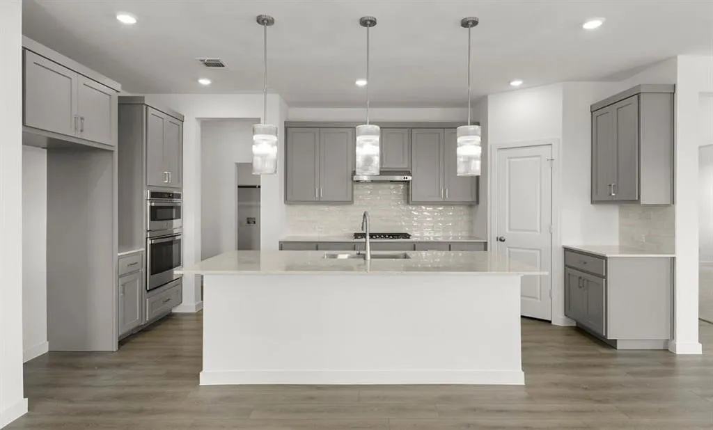 4317 Bellflower Lane