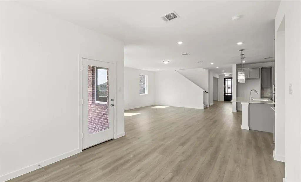 4317 Bellflower Lane