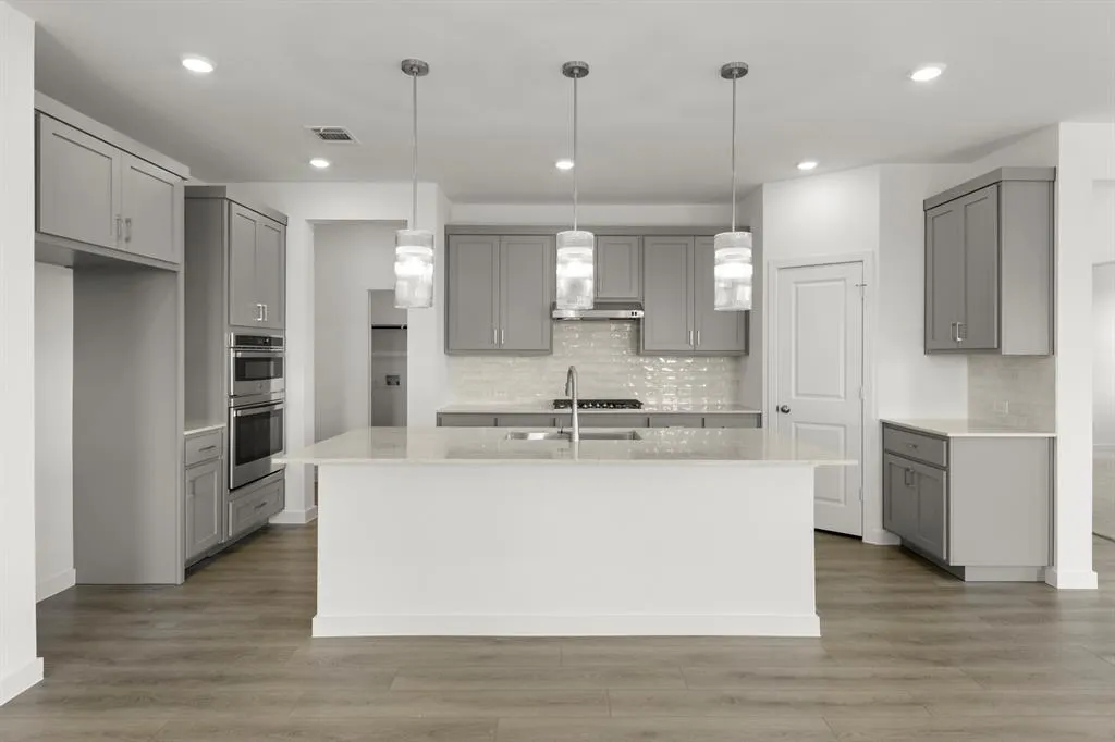 4317 Bellflower Lane