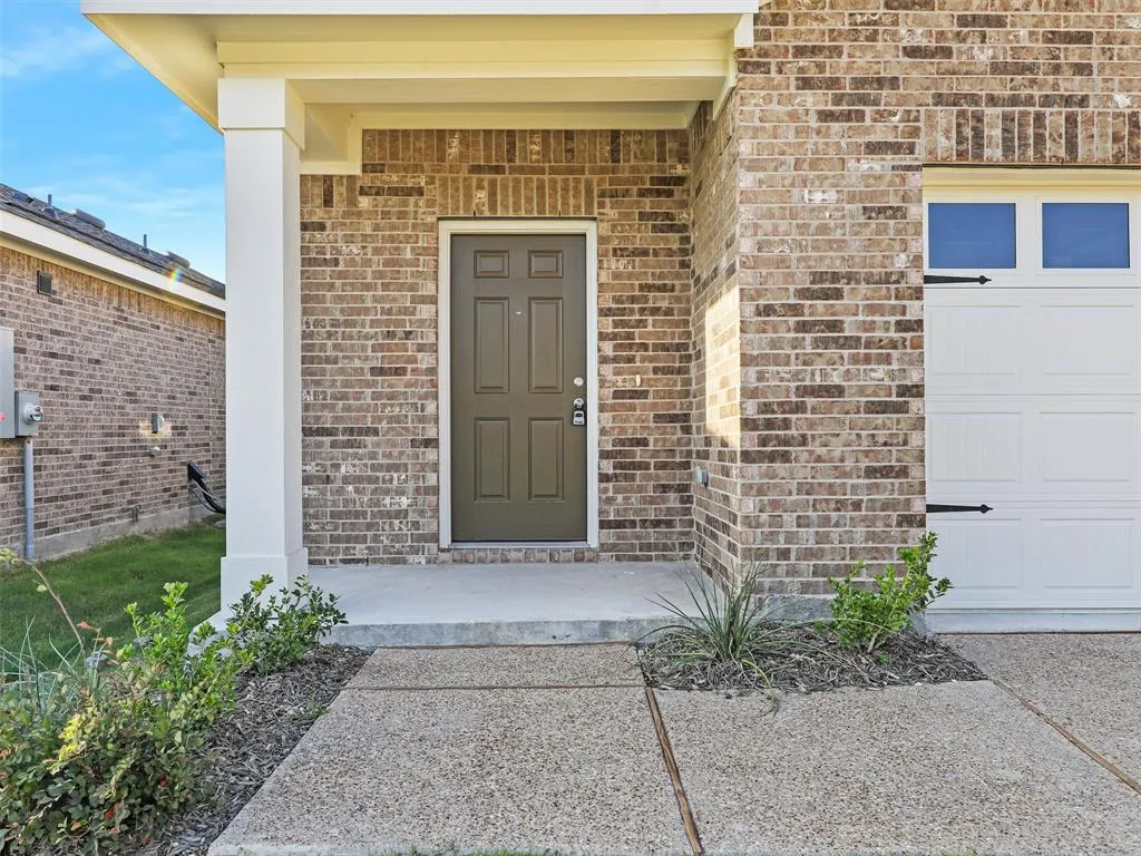 4510 WOOD FERN Road