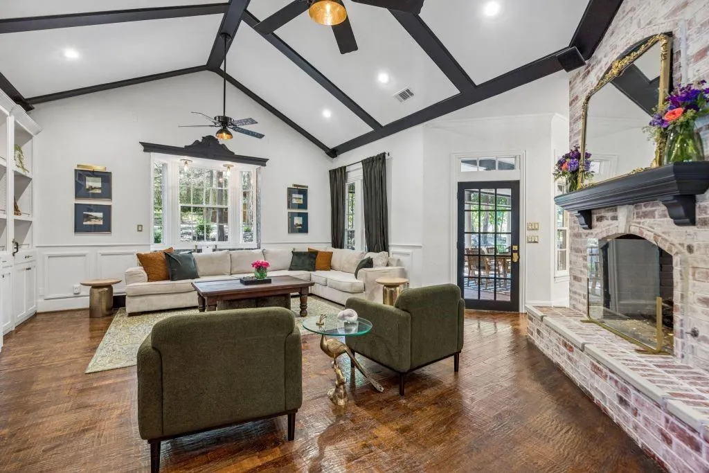 12 Misty Meadow Drive