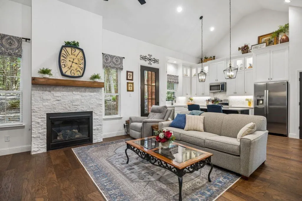 12 Misty Meadow Drive