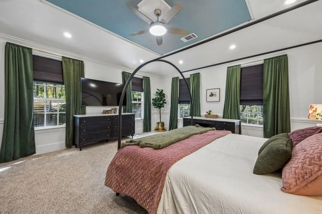 12 Misty Meadow Drive