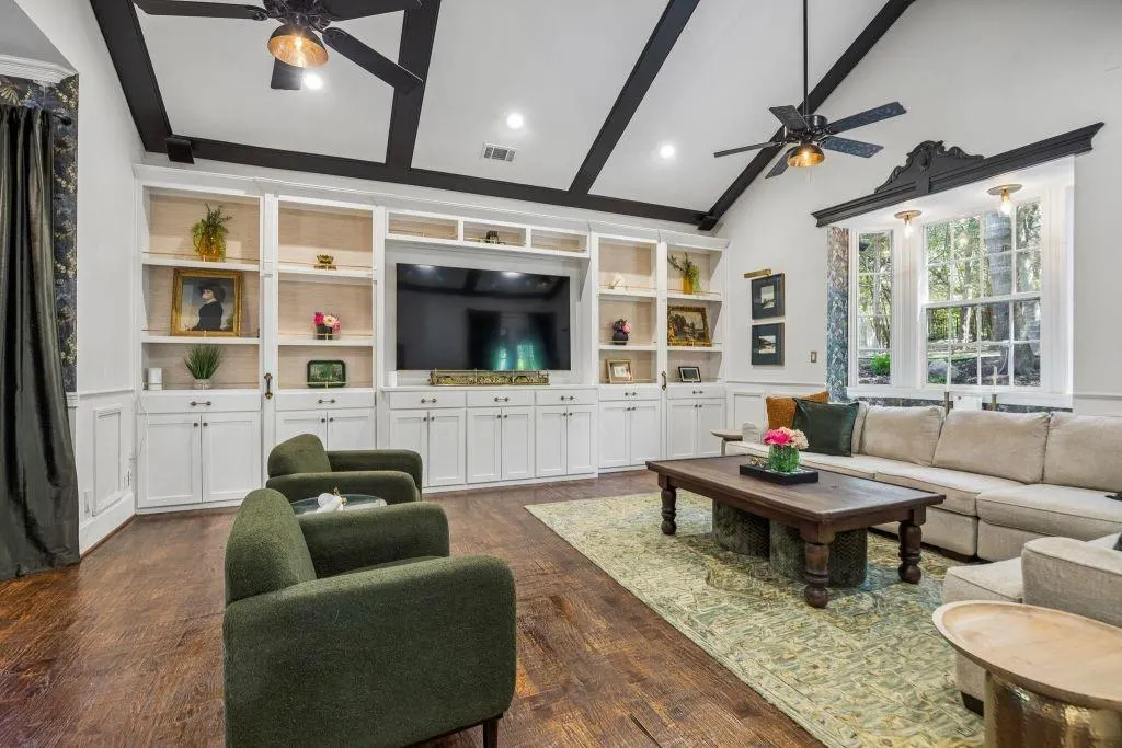 12 Misty Meadow Drive