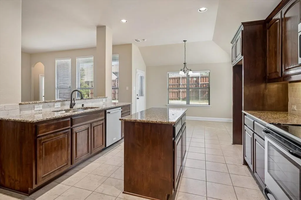 3413 Cedar Lane
