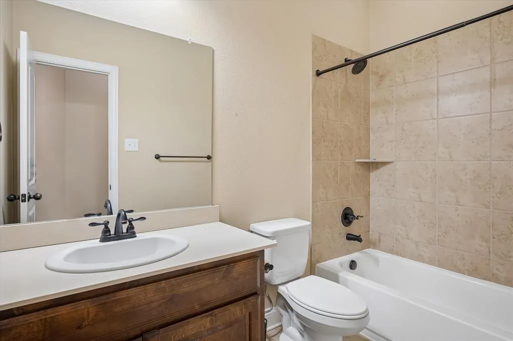 3413 Cedar Lane