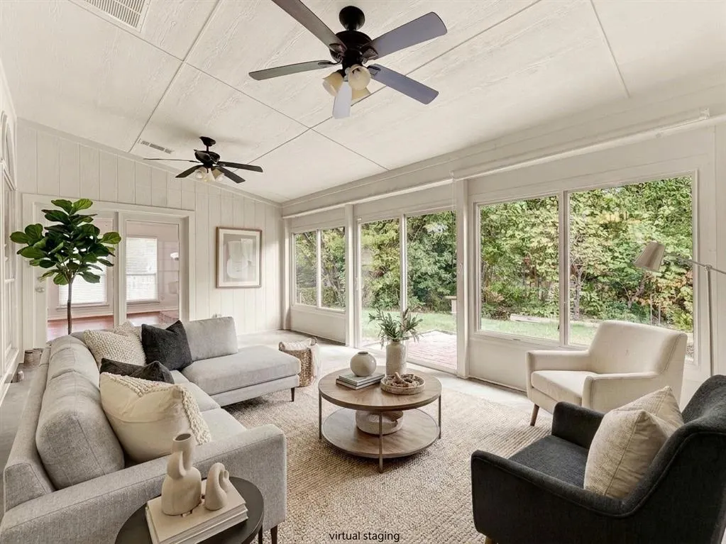 2706 Foxboro Drive
