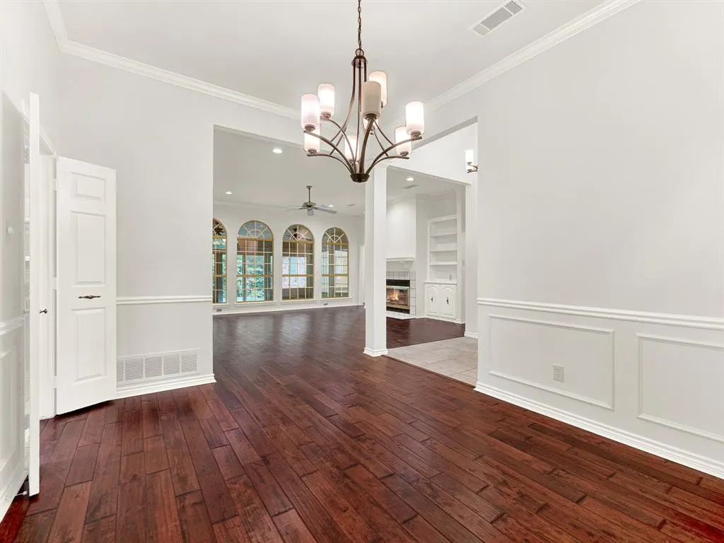 2706 Foxboro Drive