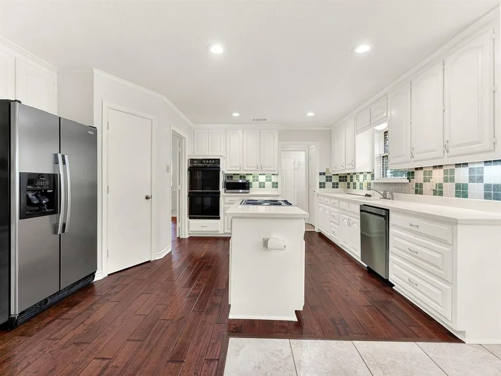2706 Foxboro Drive