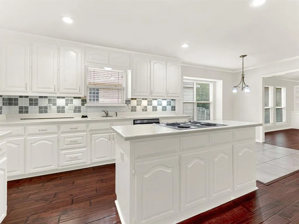 2706 Foxboro Drive
