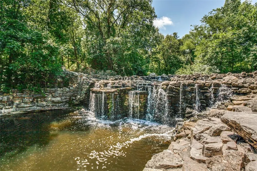 428 Sandy Trail