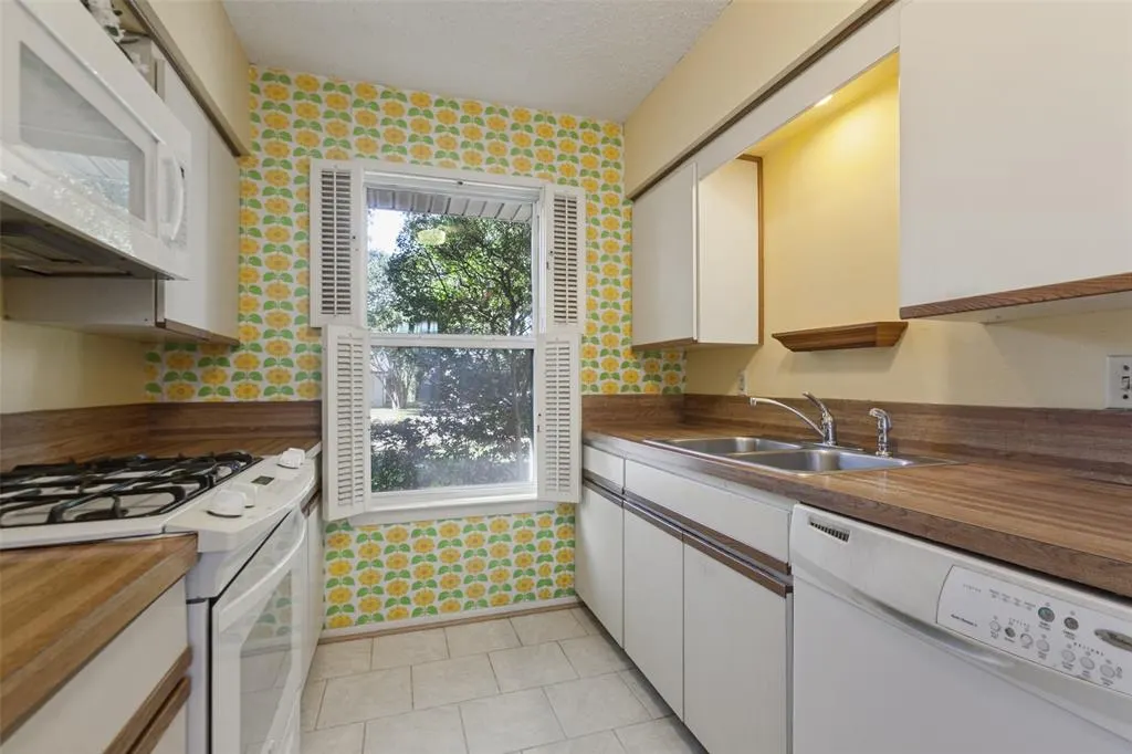 428 Sandy Trail