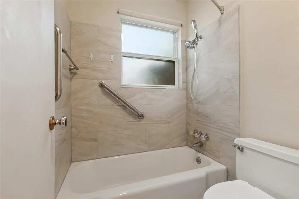 428 Sandy Trail