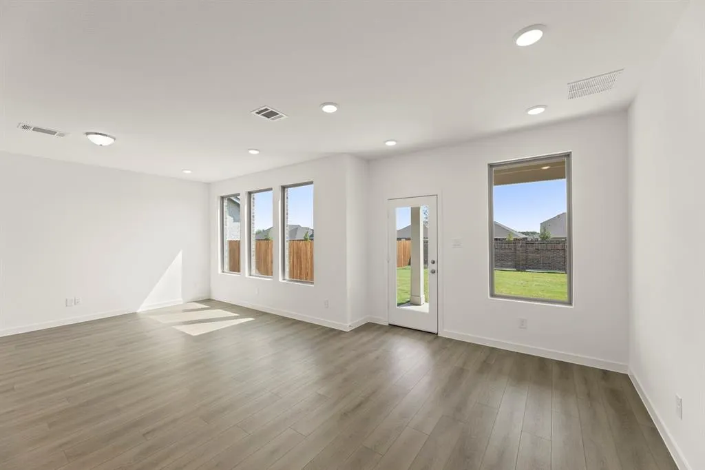 4307 Bellflower Lane