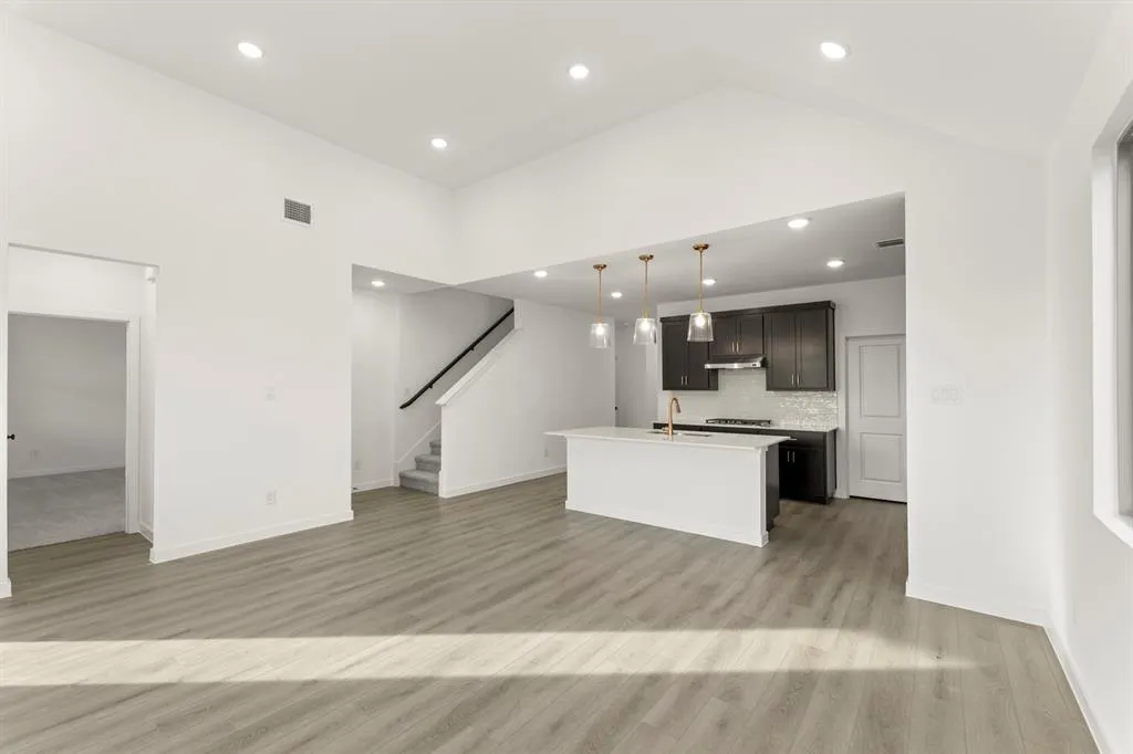 4311 Bellflower Lane