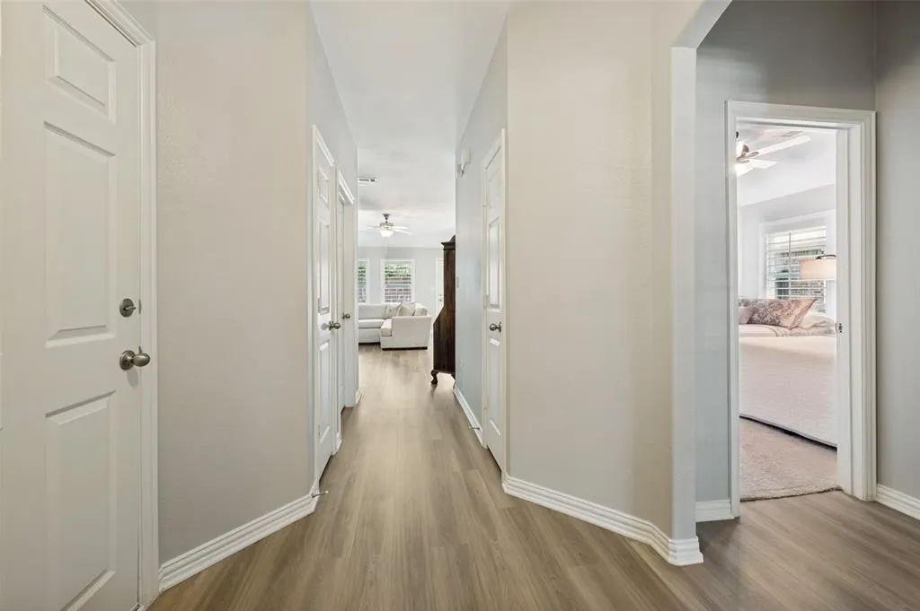 3707 Redwood Circle