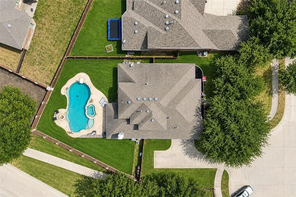 2801 Madison Drive