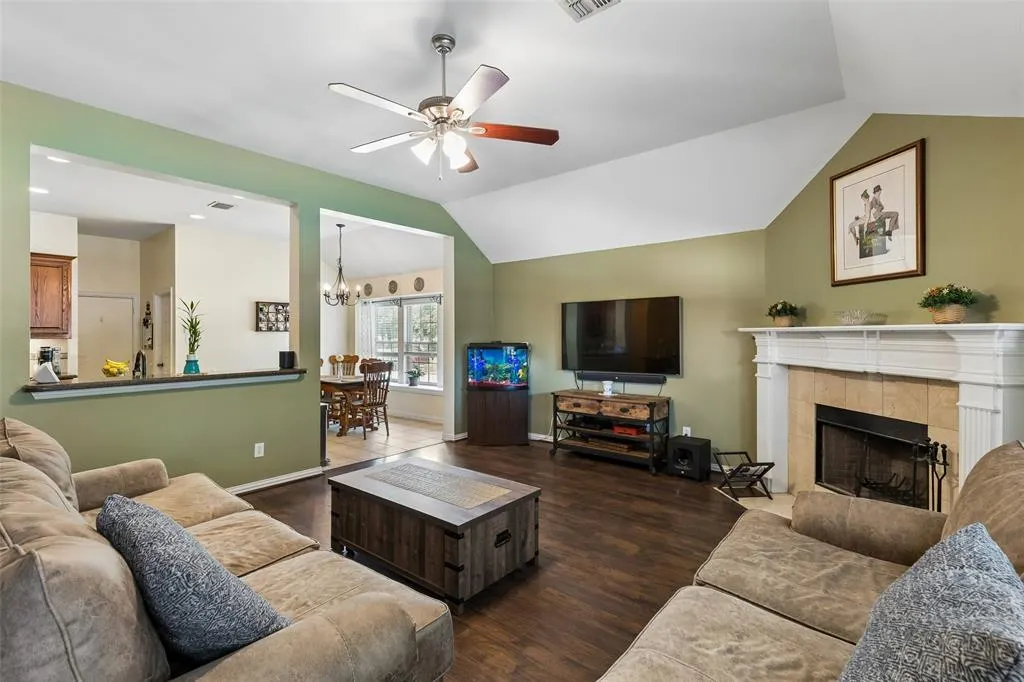 2801 Madison Drive