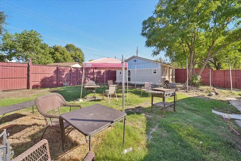 2515 North Parkway