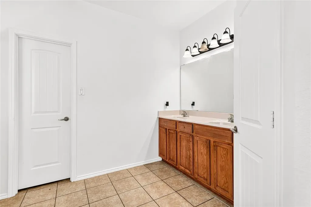3712 Wolf Creek Lane