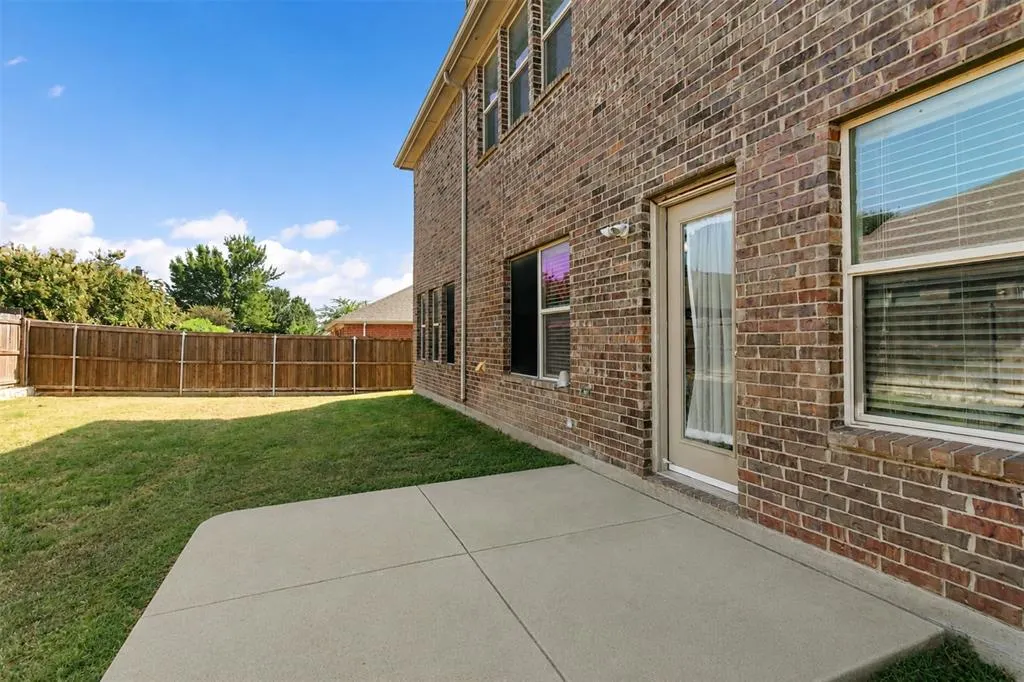 3712 Wolf Creek Lane