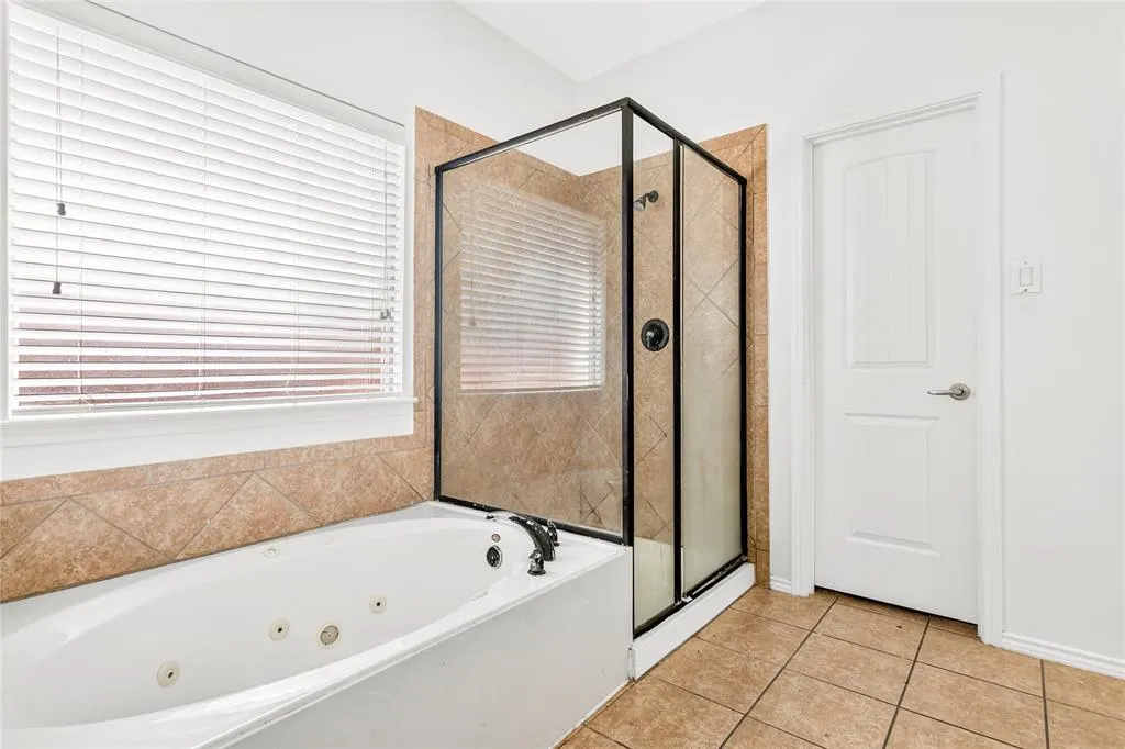 3712 Wolf Creek Lane