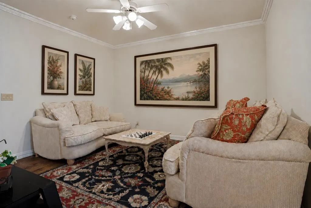 1006 Navarro Drive