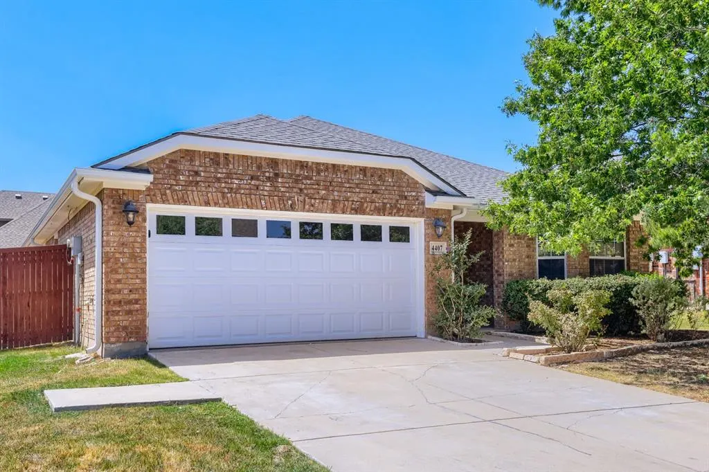 4407 Willow Wood Road