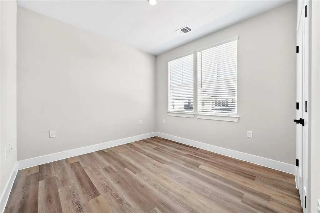 2902 Serenity Lane