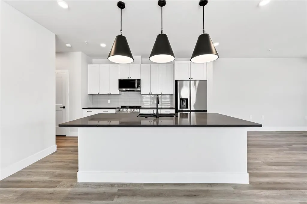 2902 Serenity Lane