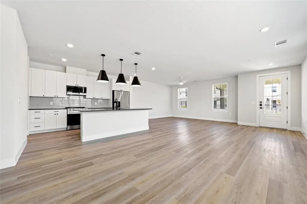 2902 Serenity Lane