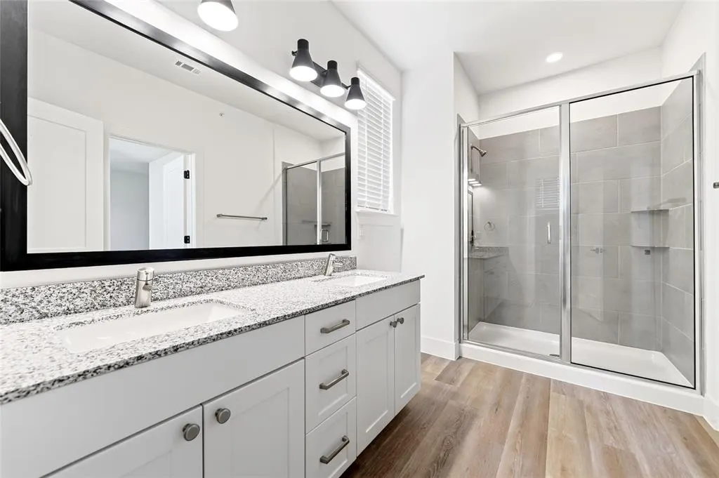 2902 Serenity Lane