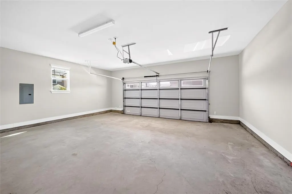 2902 Serenity Lane