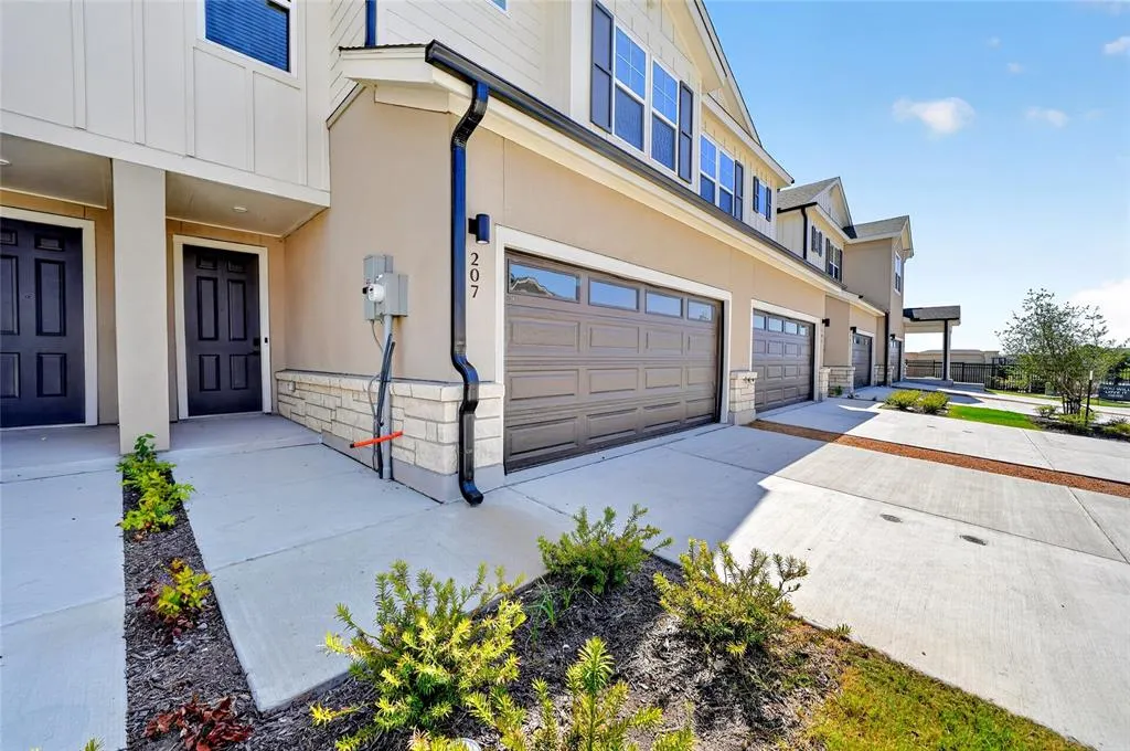 207 Melody Lane