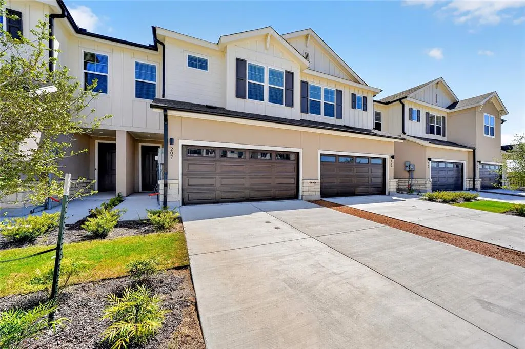 207 Melody Lane