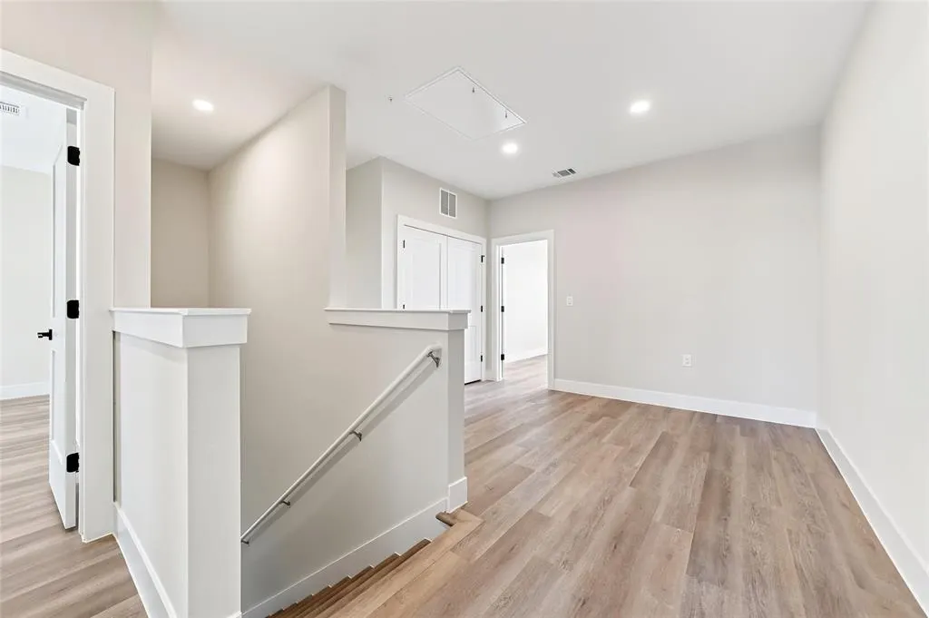 207 Melody Lane