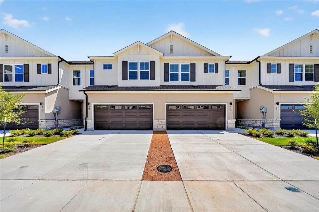 207 Melody Lane