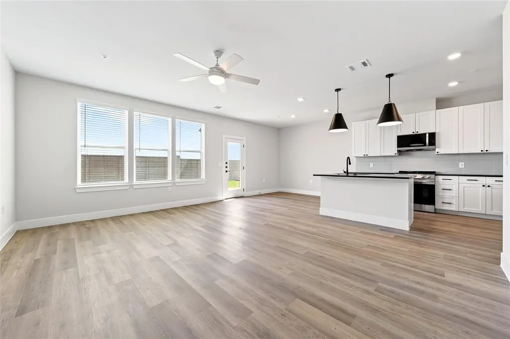 207 Melody Lane