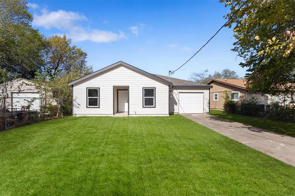 1850 Red Cloud Drive