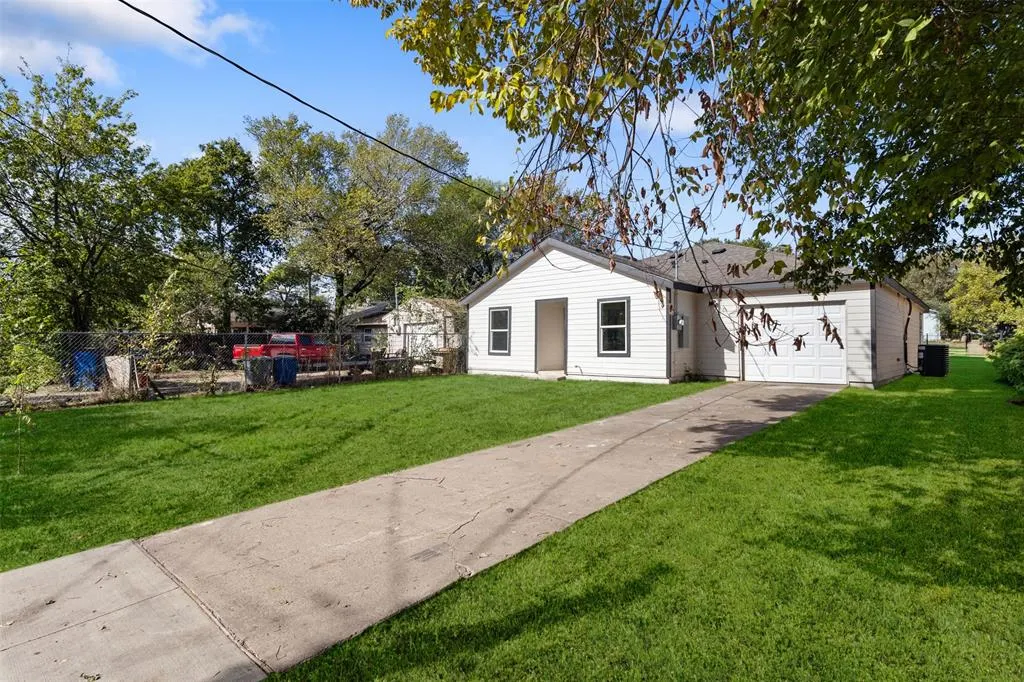 1850 Red Cloud Drive