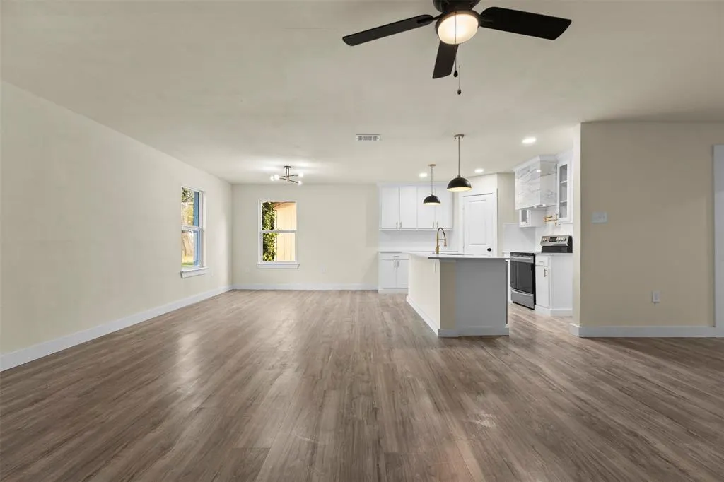 1850 Red Cloud Drive