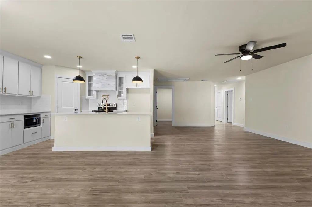 1850 Red Cloud Drive