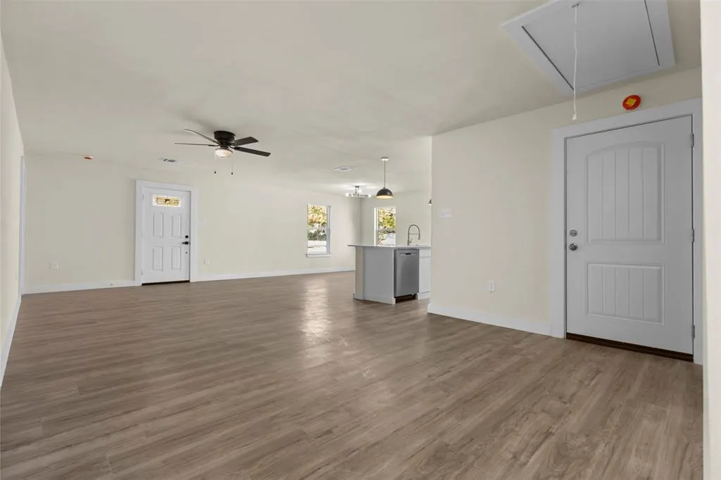 1850 Red Cloud Drive