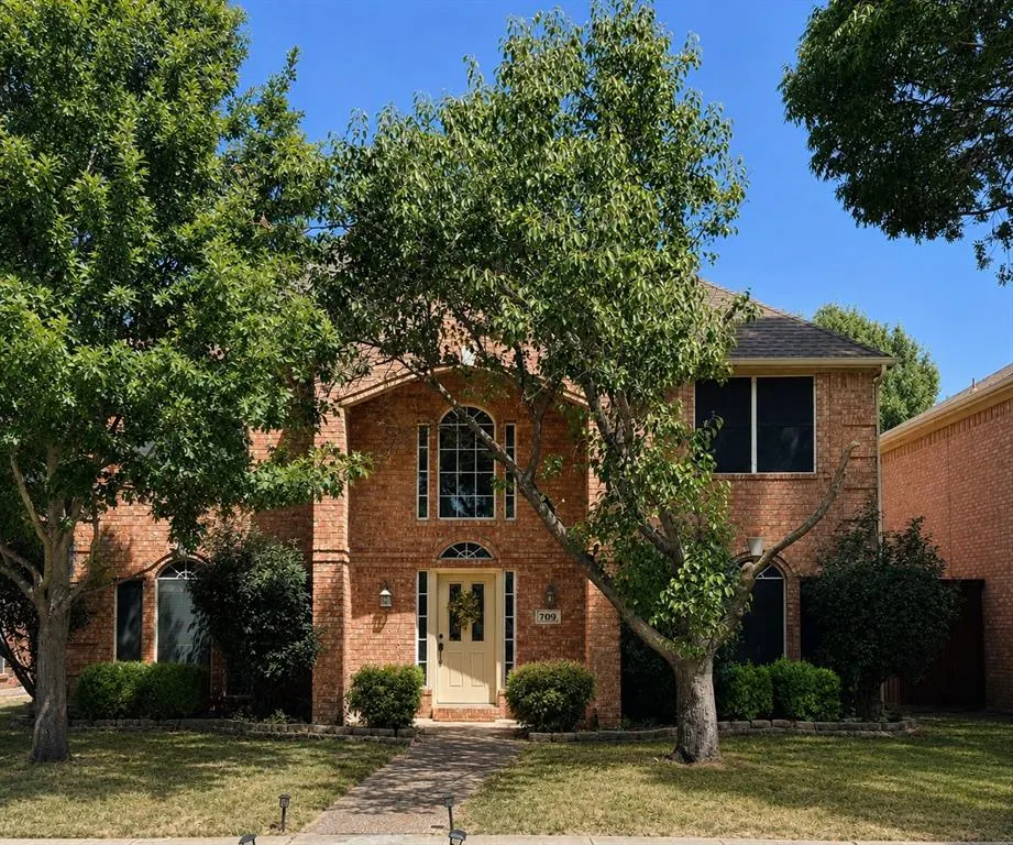 709 Ridgemont Drive