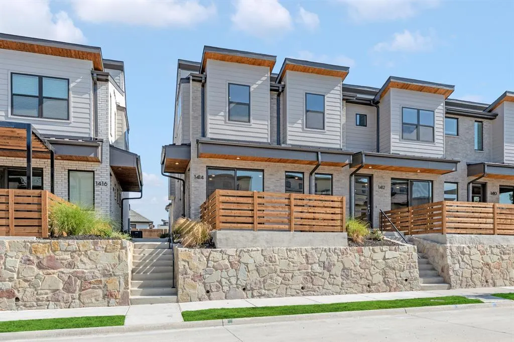 1414 Azalea Drive