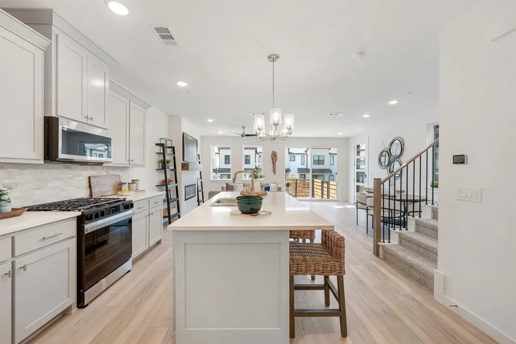1414 Azalea Drive