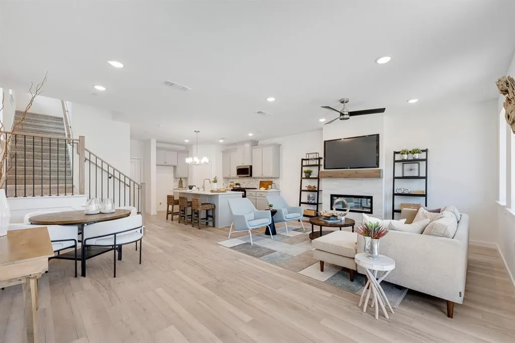 1414 Azalea Drive